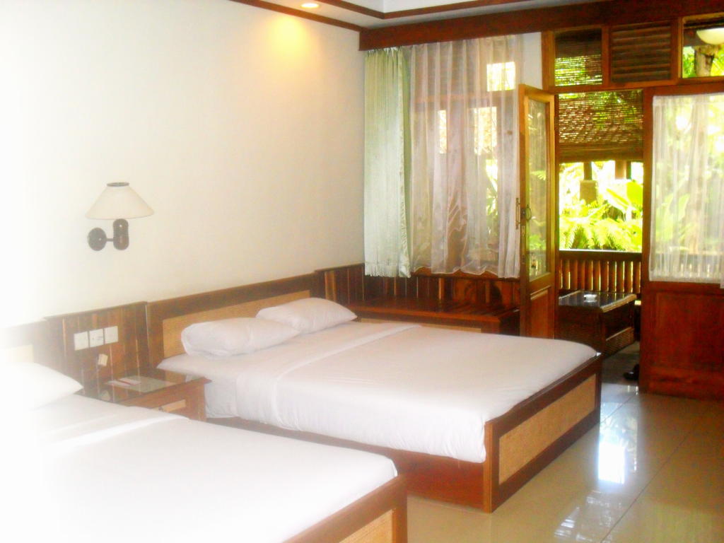 Sunrise Hotel Beach Pangandaran ปางันดารัน ห้อง รูปภาพ